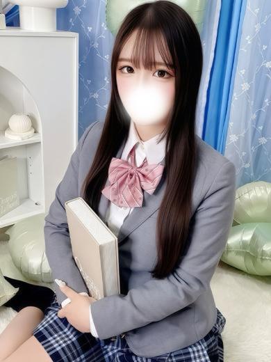 めい(22)